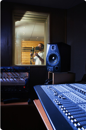 Corporate Sound, voiceovers, voiceover, voice over, voice overs, voice artist